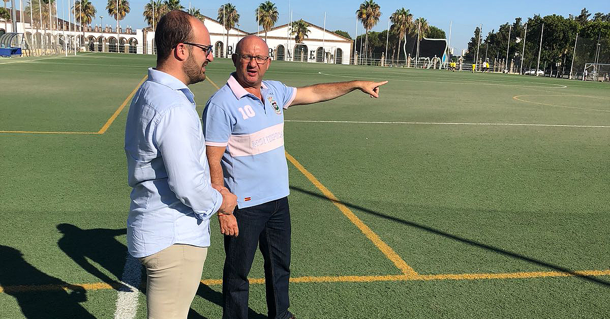 El campo de fútbol del Juncal contará con un nuevo césped artificial