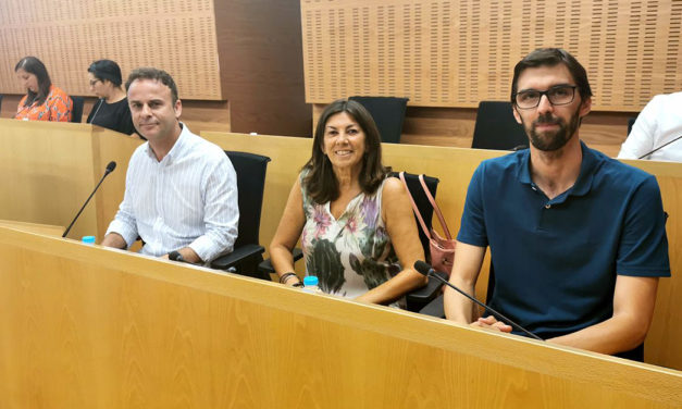 Adelante, "no a gerentes y consejeros delegados en las empresas municipales"