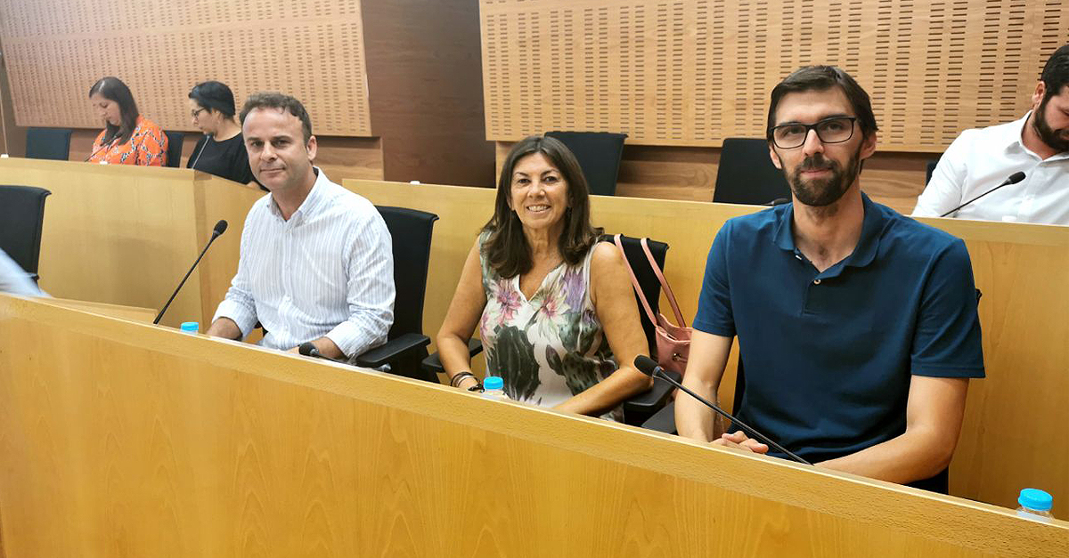 Adelante, "no a gerentes y consejeros delegados en las empresas municipales"