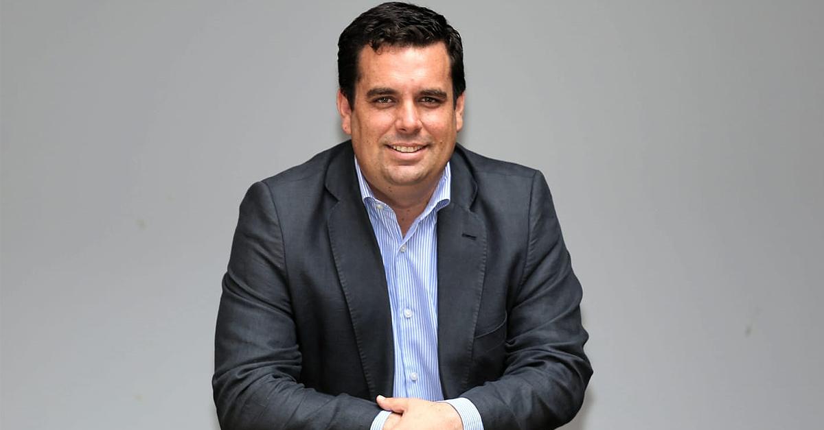 Martínez organiza coloquio sobre "turismo permanente" y teletrabajo en El Puerto