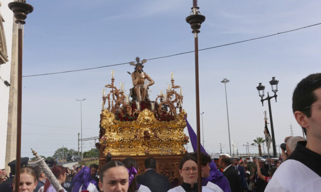 Resumen del Jueves Santo en El Puerto: Humildad y Paciencia