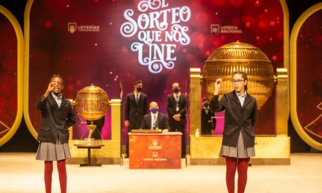 La Lotería reparte más de 76,5 millones en Andalucía, con 60 del 'Gordo' en Roquetas