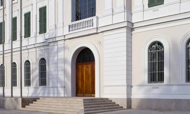 El Ayuntamiento contrata a una telefonista-recepcionista tras una jubilación parcial