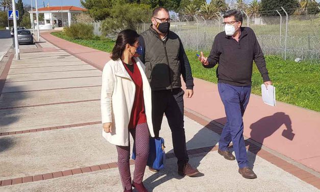 Bello visita Fuentebravía con la asociación de vecinos para conocer sus demandas