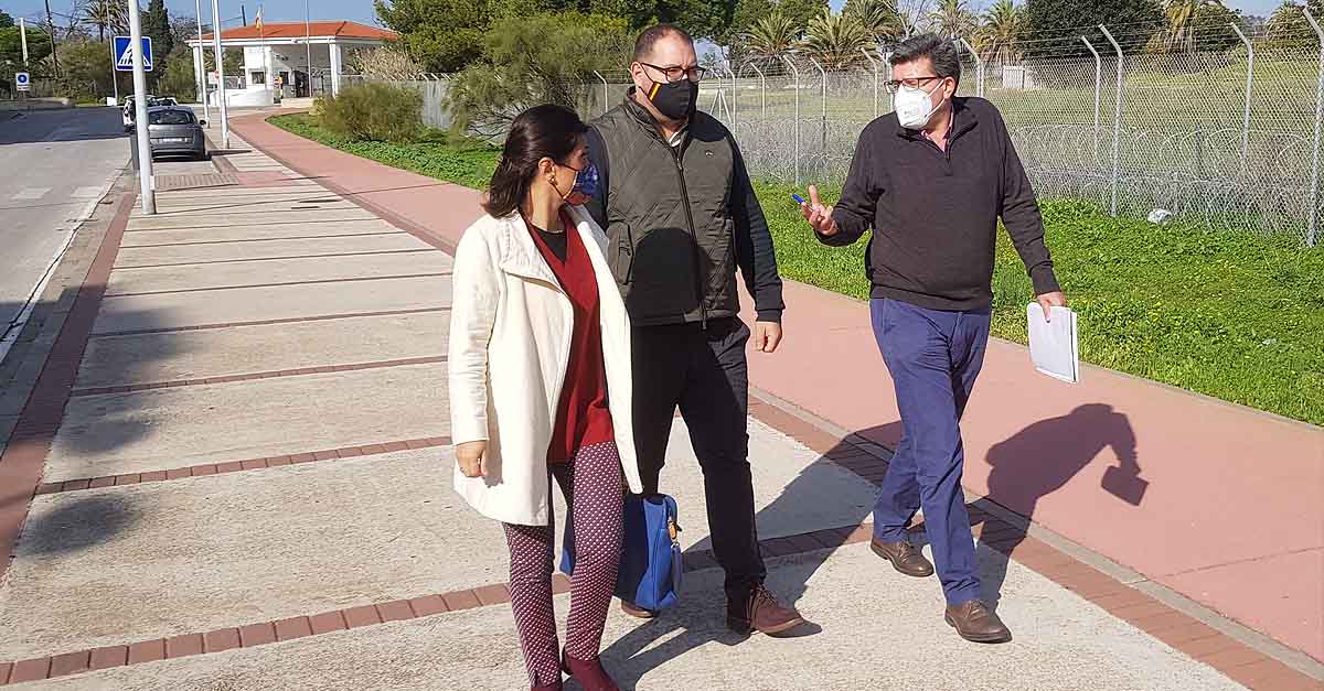 Bello visita Fuentebravía con la asociación de vecinos para conocer sus demandas