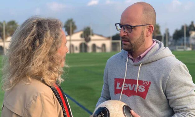 El campo de fútbol de El Juncal estrena nuevo césped artificial