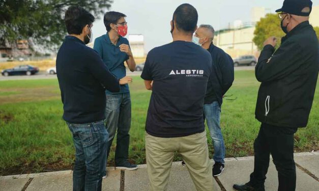 Izquierda Unida muestra su apoyo a la plantilla de Alestis