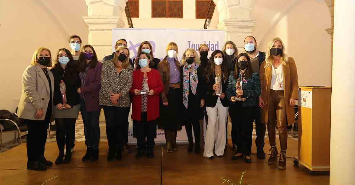 Entregados los Premios Menesteo 2022 a cinco mujeres de bandera en el mundo científico