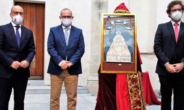 El pregón y la presentación de cartel anunciador dan inicio a la Festividad de la Patrona