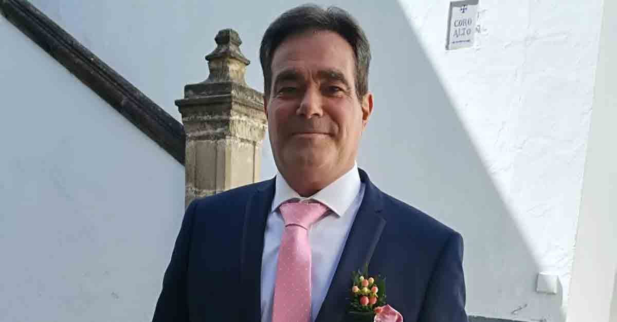 Pesar por el fallecimiento de José Ramón Herrera, director y guitarrista del coro "Aires de playa"