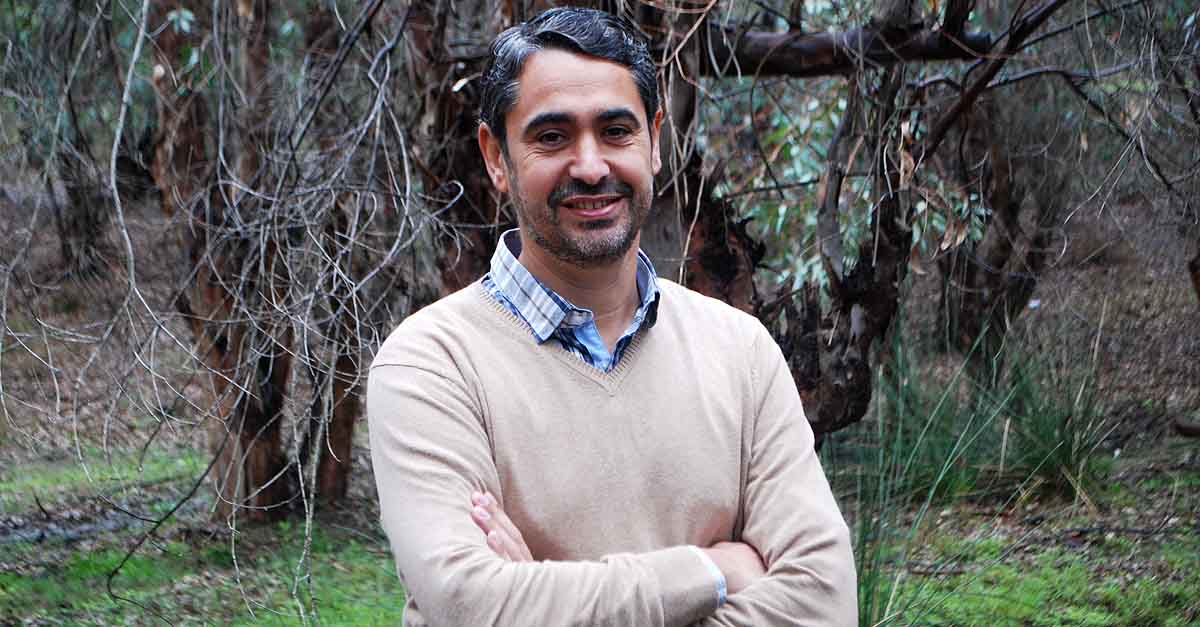 El portuense Raúl León Moresco presenta este martes su primera novela, ‘La joya de Laura’