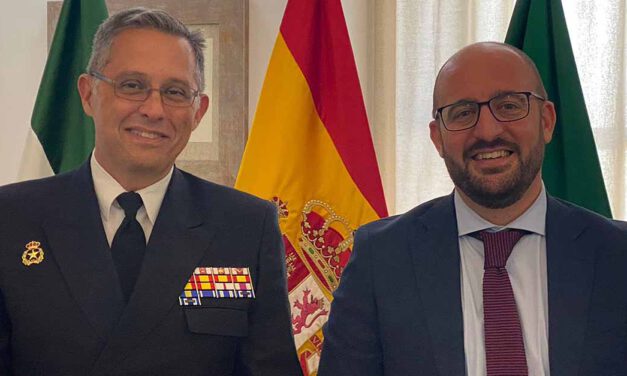 Beardo recibe al nuevo Almirante Jefe del Arsenal de Cádiz y de la Base Naval