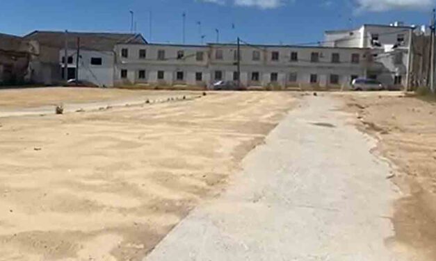 El Ayuntamiento habilita el solar de José Antonio como aparcamiento provisional