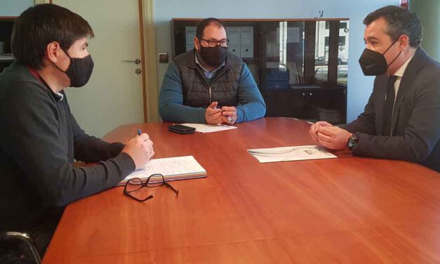 El Gobierno local se reúne con ATA para evaluar la situación actual de los autónomos