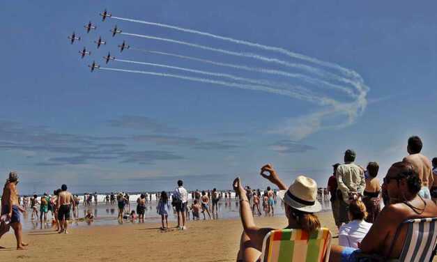 UP propone que El Puerto se convierta en el epicentro de los festivales aéreos en Andalucía