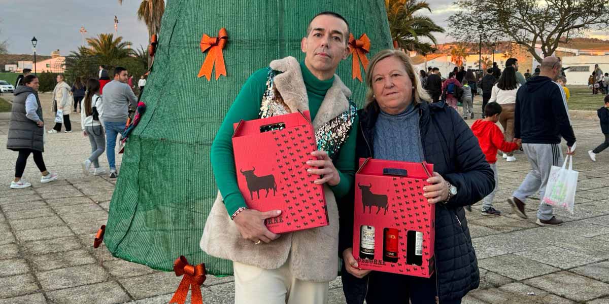 Calleja entrega los premios del IV Concurso de Fachadas Navideñas del Poblado de Doña Blanca