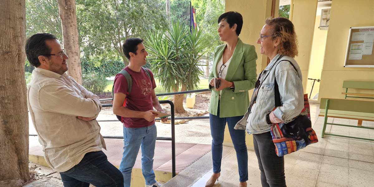 Enrique Iglesias visita los IES Las Banderas y José Luis Tejada