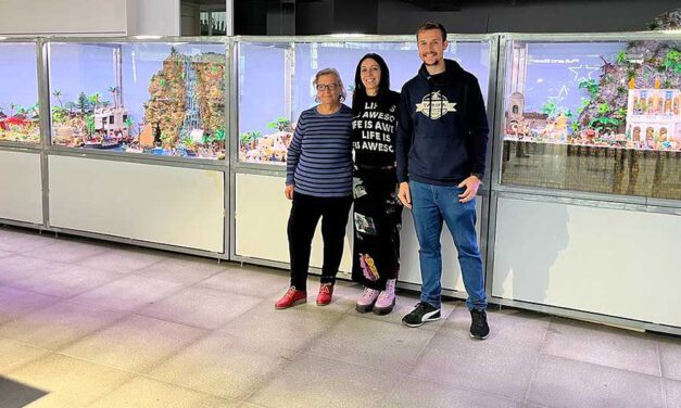 El Paseo abre su belén gigante, formado por 10.000 clicks de Playmóbil