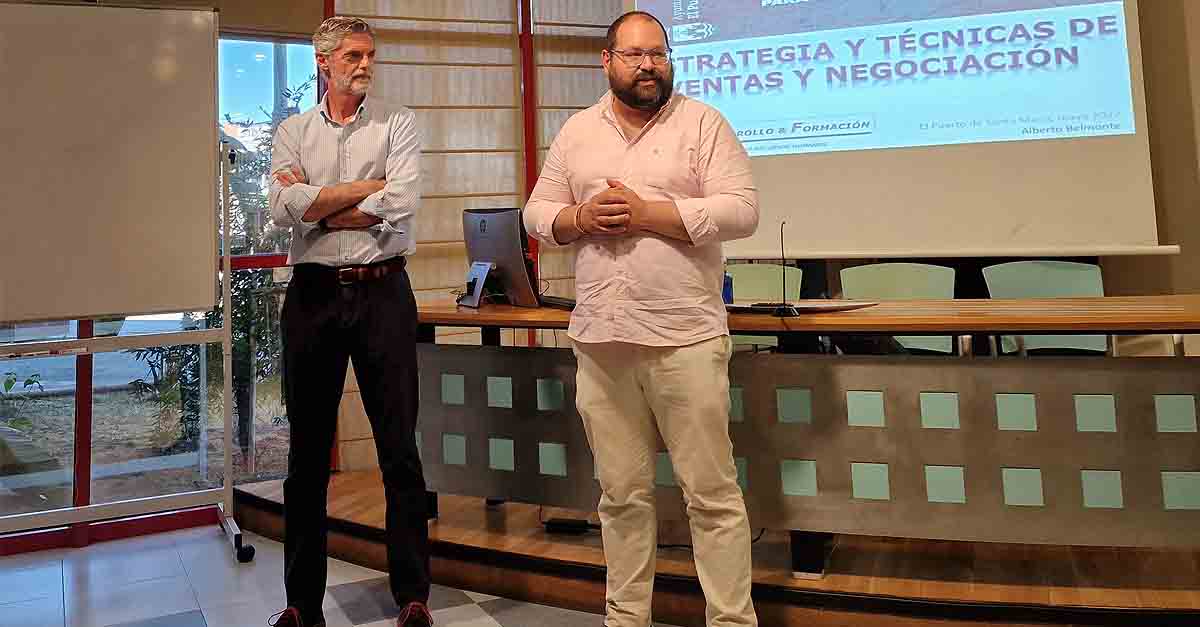 Inaugurado el taller "Estrategia y Técnicas de Ventas y Negociación"