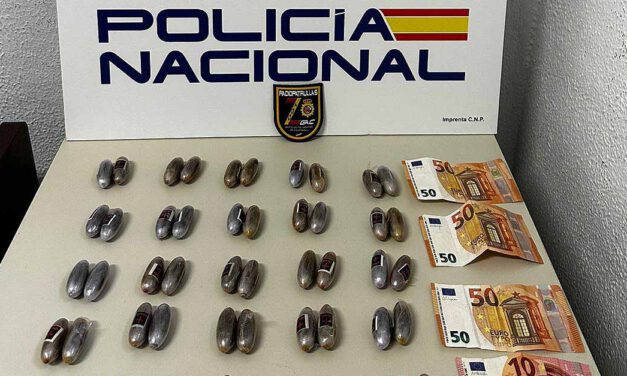 Detenido en El Puerto con una bolsa con 50 bellotas de hachís