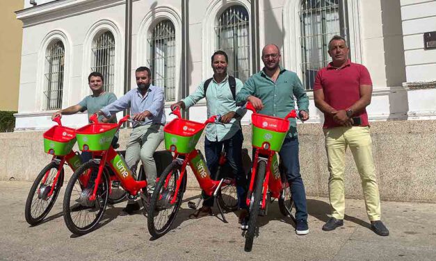 El Puerto impulsa la movilidad sostenible con el despliegue de una gran flota de bicicletas eléctricas
