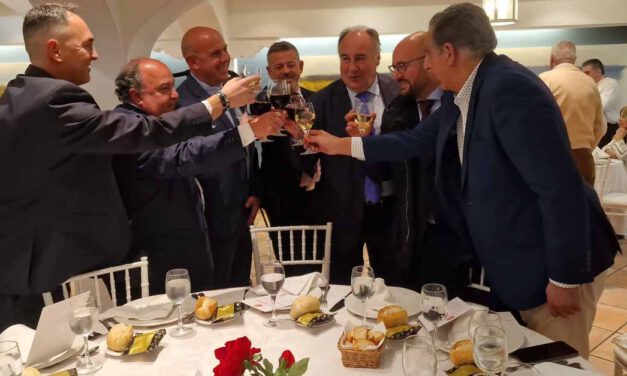 El Racing Club Portuense celebra su 95 aniversario rodeado de la familia rojiblanca