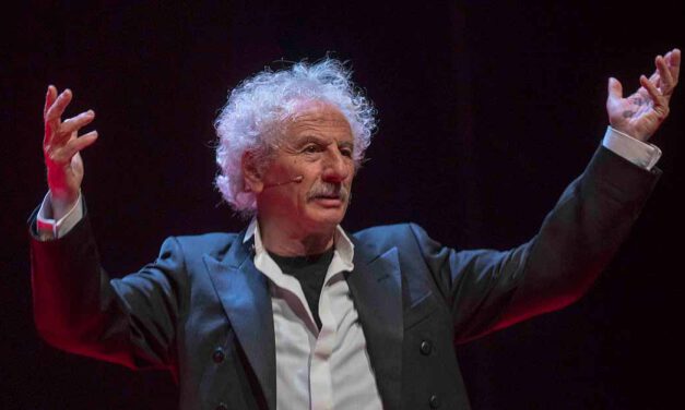 "El Brujo" se sube en solitario este sábado a las tablas del Teatro Pedro Muñoz Seca