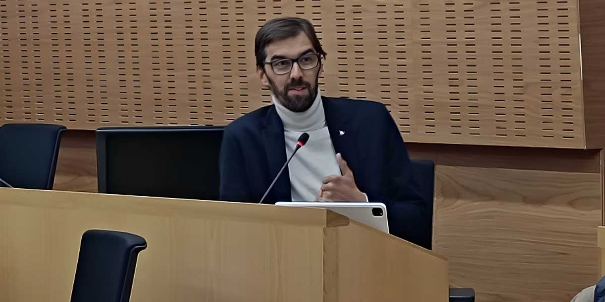 Izquierda Unida alerta de que el nuevo pliego de parques y jardines se encuentra suspendido