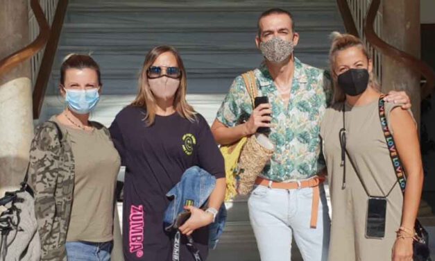 El grupo de zumba de la escuela Bailates su participará en los próximos pasacalles