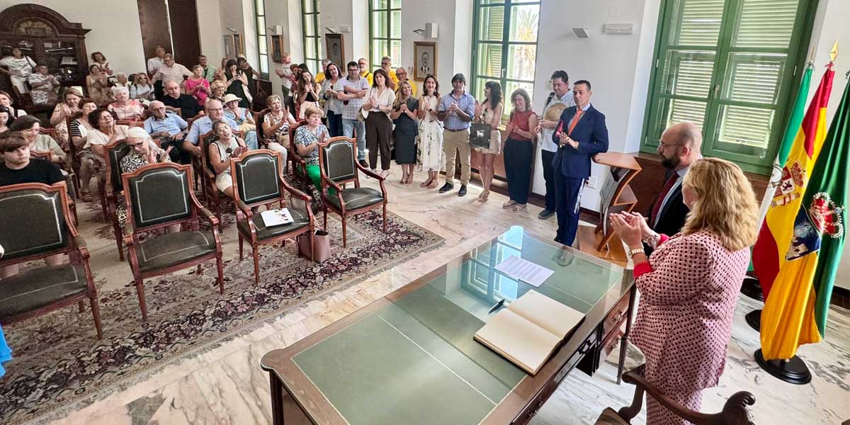 La visita de un centenar de calpinos fortalece el hermanamiento entre Calpe y El Puerto