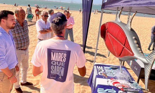 La campaña ‘Andalucía, Mares que saben’ llega al litoral portuense