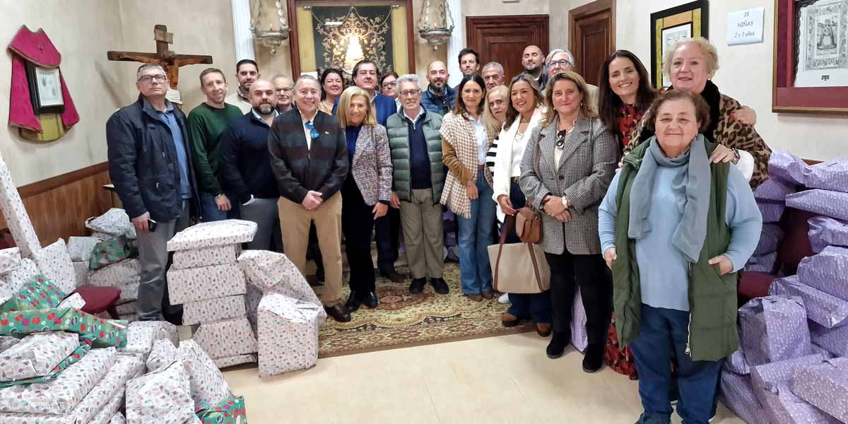 La campaña "Ningún niño sin juguete" reparte más de 600 regalos a niños de 0 a 11 años