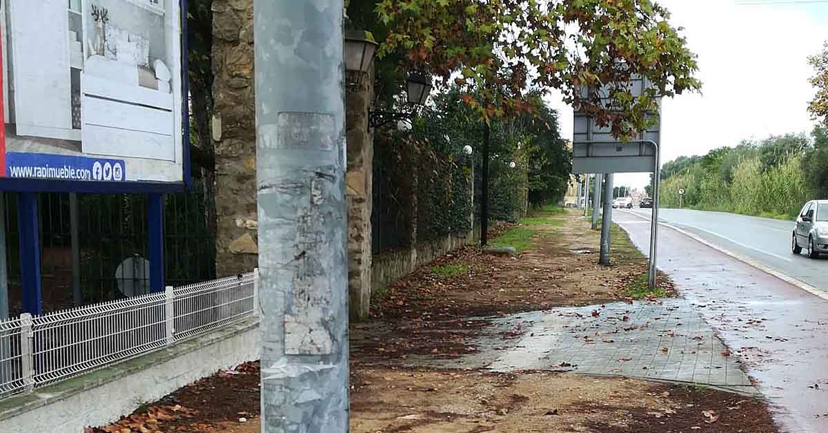 Vox solicita que se finalice con urgencia el acerado de la carretera de Fuentebravía