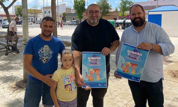La Plaza de los Claveles de la Barriada El Tejar se convertirá hoy en una batalla de globos y espuma