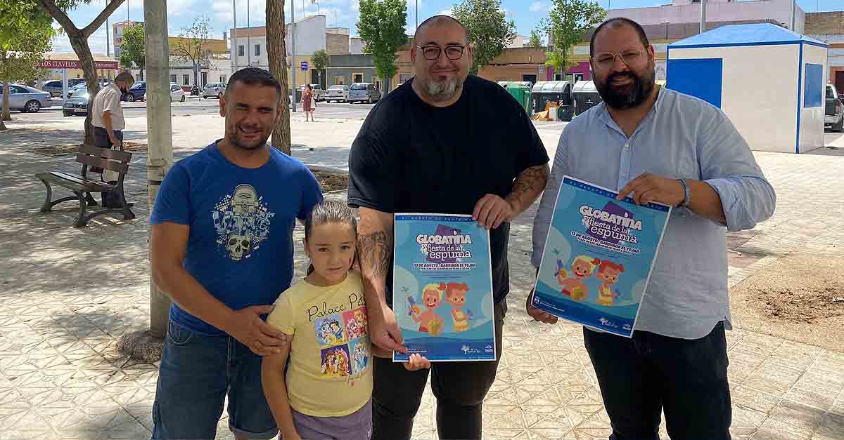 La Plaza de los Claveles de la Barriada El Tejar se convertirá hoy en una batalla de globos y espuma