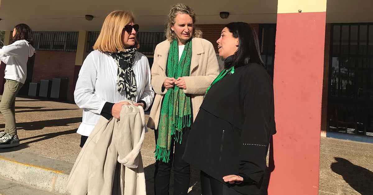 Lola Campos plantea a siete colegios un proyecto para abrir sus puertas a los barrios