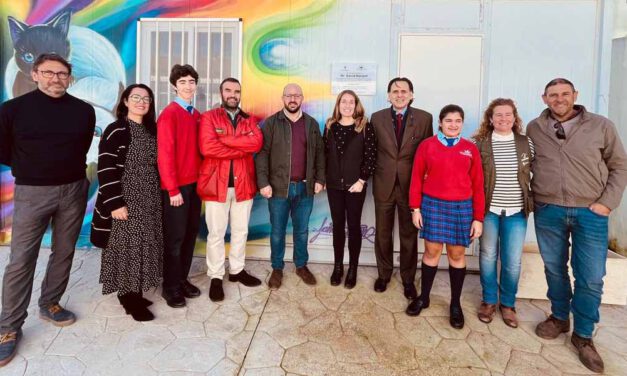 Medio Ambiente agradece a El Centro Inglés su compromiso con el Centro Municipal de Protección Animal