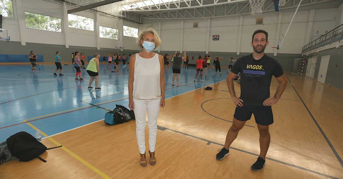 Gran acogida de las clases deportivas gratuitas en el Pabellón Angelita Alta
