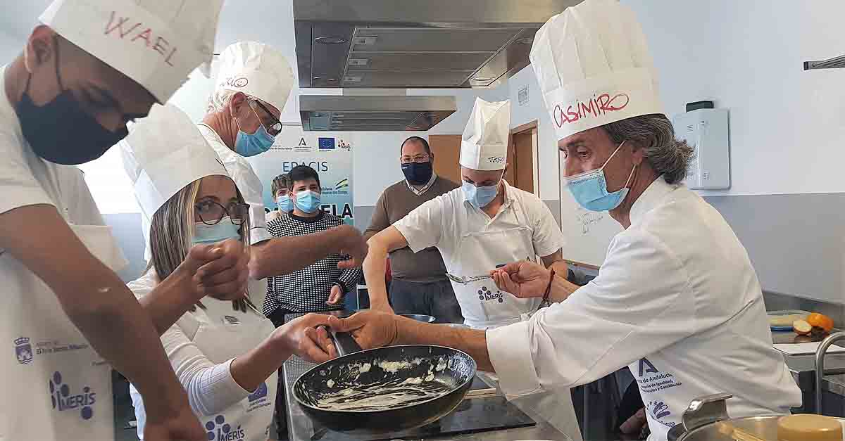 Inaugurado el curso “Ayudante de restaurante y bar”, iniciativa de Imeris