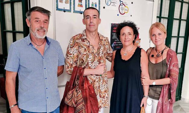 Calleja se reúne con Las Esclavas para abordar distintos temas de las fiestas y la cultura de la ciudad