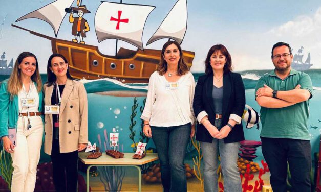 La Feria del Turismo del CEIP Cristóbal Colón pone en valor los monumentos, personajes y cultura portuenses