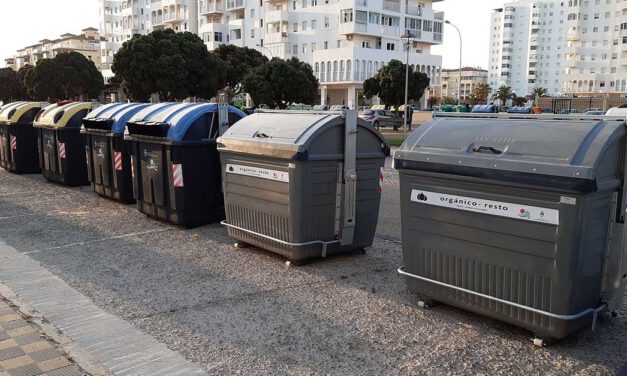 Instalados nuevos contenedores de acero galvanizado en Valdelagrana