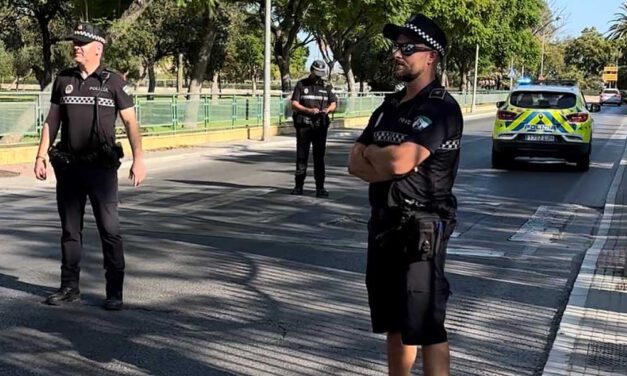 La Policía Local intensifica los controles en la zona de Jardín de Cano y alrededores del Parque del Vino Fino
