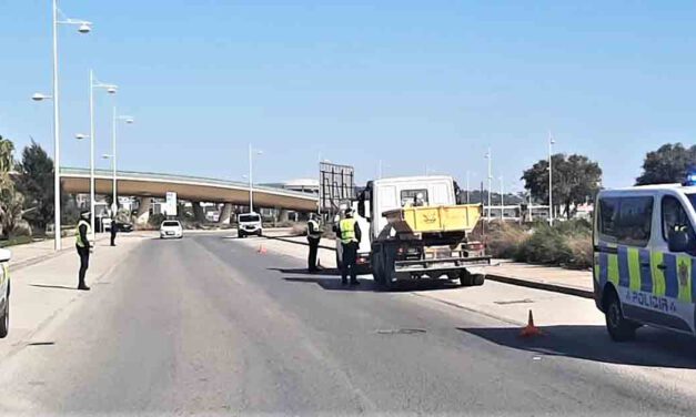 La Policía Local de El Puerto se suma a la Campaña de Vigilancia a Camiones y Autobuses de la DGT
