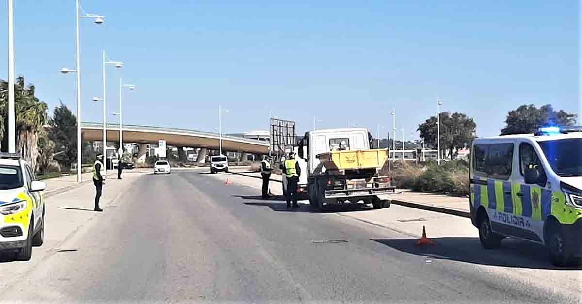 La Policía Local de El Puerto se suma a la Campaña de Vigilancia a Camiones y Autobuses de la DGT