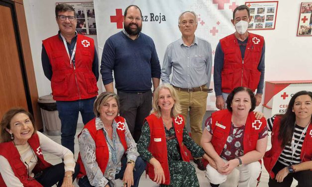 Ayuntamiento y Cruz Roja analizan nuevas vías de colaboración
