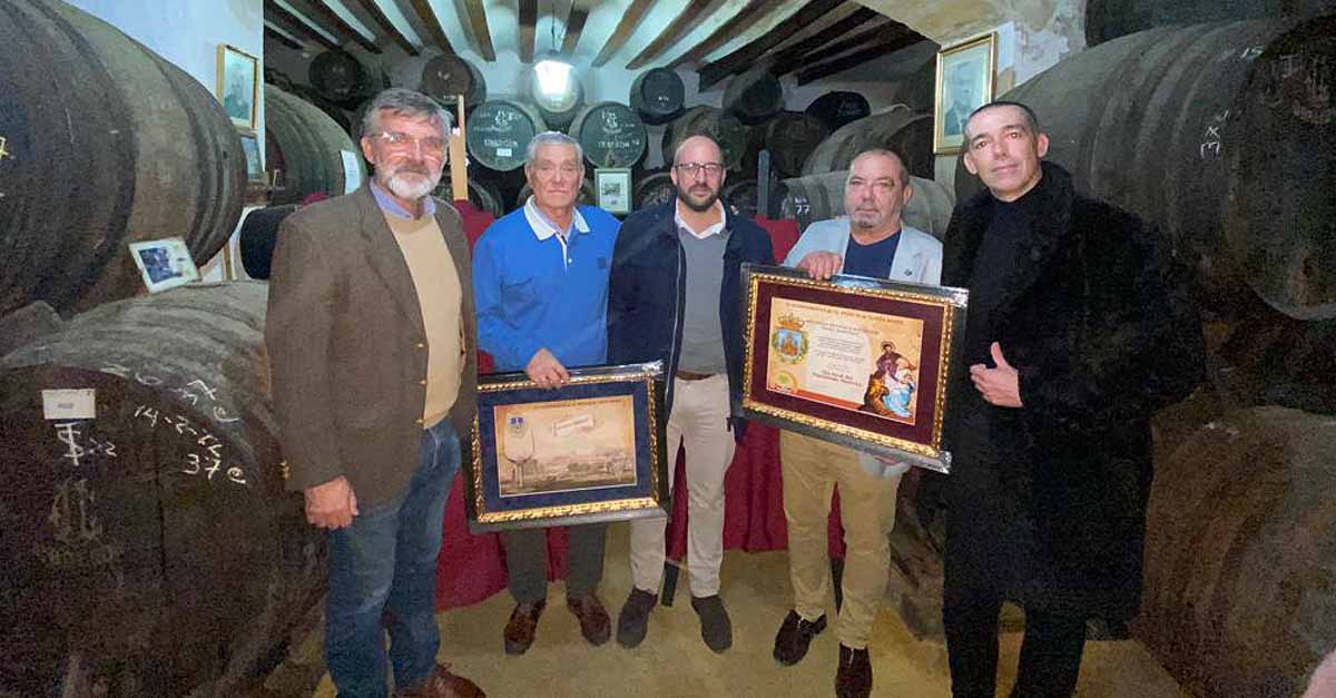 Patrimonio Histórico reconoce a la Asociación de Belenistas Portuense Ángel Martínez y a Bodegas Obregón
