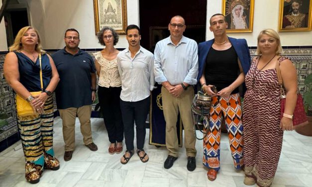 Inaugurada la exposición que la Hermandad del Dolor y Sacrificio dedica al imaginero Daniel Herrera