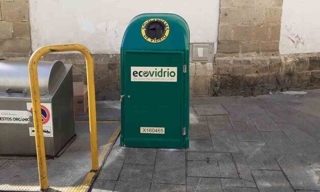 El Ayuntamiento y Ecovidrio refuerzan la recogida selectiva de envases de vidrio