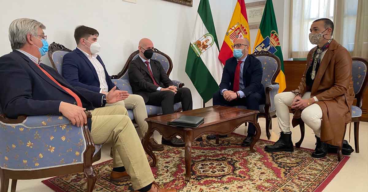 La proyección del documental "El año sin primavera" anuncia la segunda Semana Santa de la pandemia